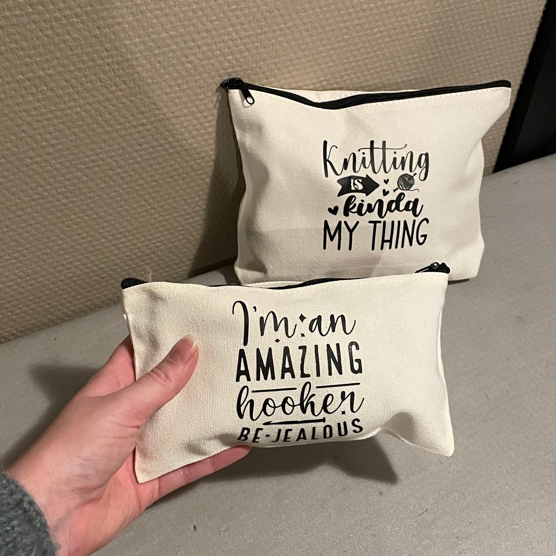 Heklemappe med glidelås og print